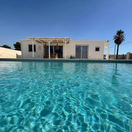 Casa Olea: Seaside Retreat In San Pietro In Bevagna, Puglia Holiday home *